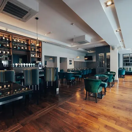 מלון The Fitzwilton 4*