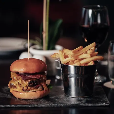 מלון The Fitzwilton 4*